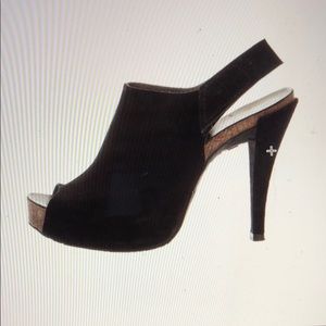 Pedro Garcia Heels